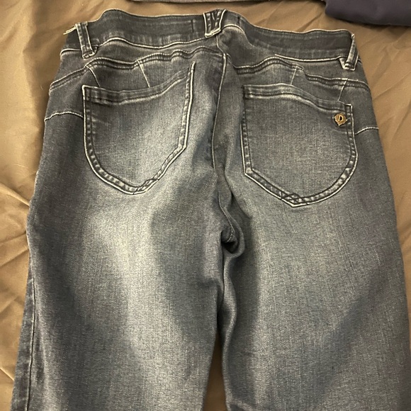 Democracy Jeans - Picture 3 of 3